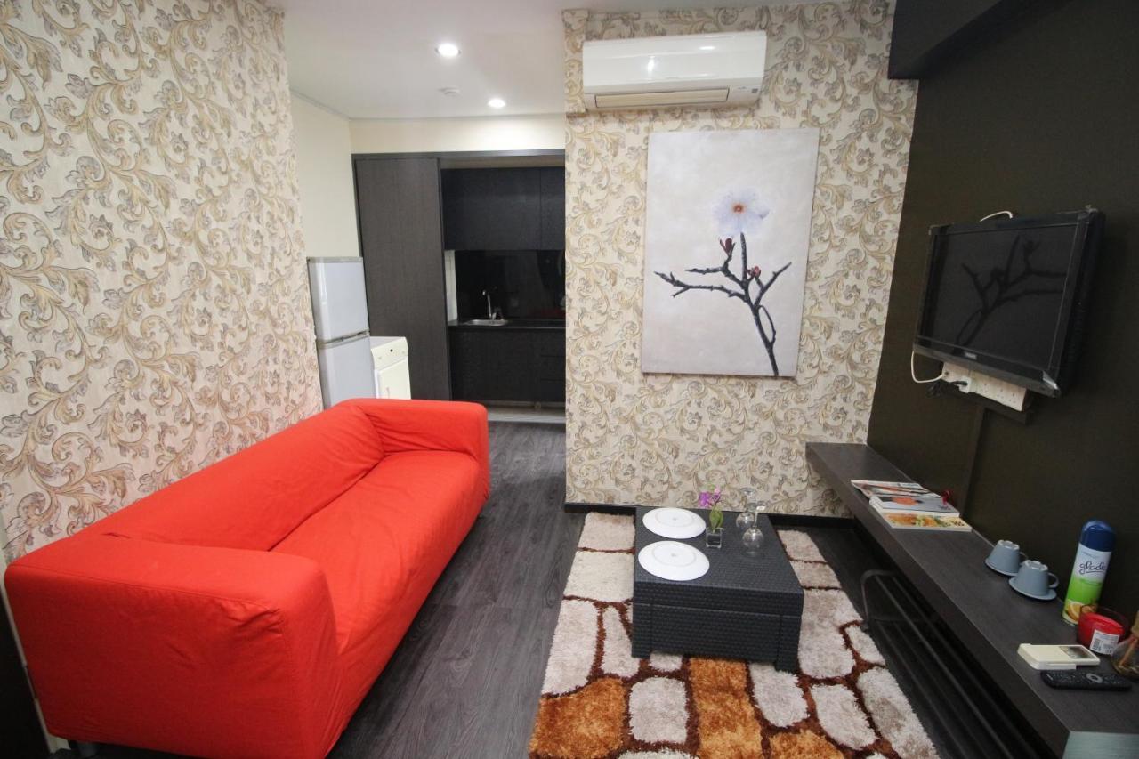 Jjh Serviced Apartments Near Serangoon Mrt シンガポール エクステリア 写真