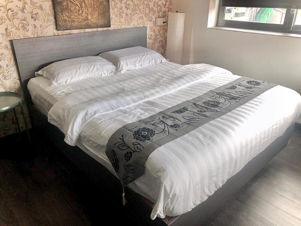 Jjh Serviced Apartments Near Serangoon Mrt シンガポール エクステリア 写真