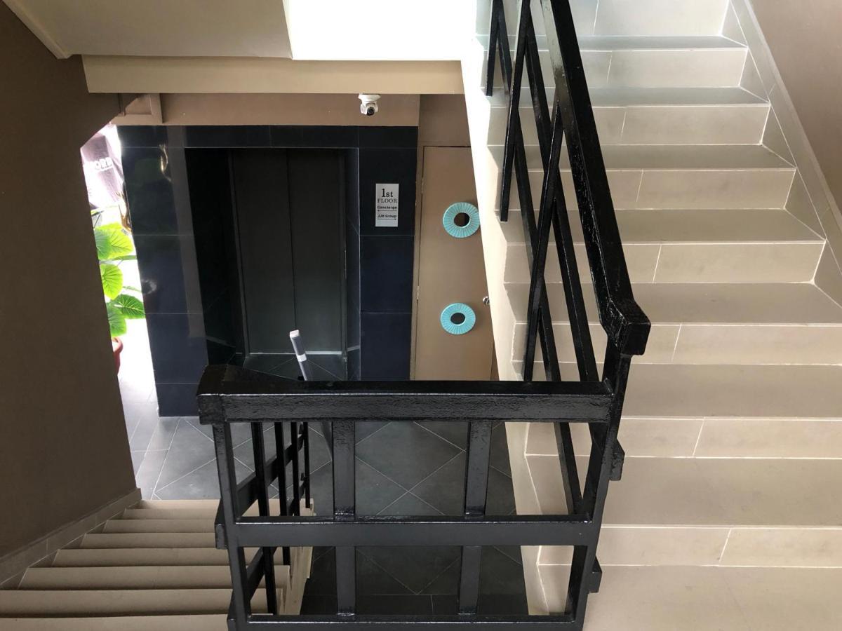 Jjh Serviced Apartments Near Serangoon Mrt シンガポール エクステリア 写真